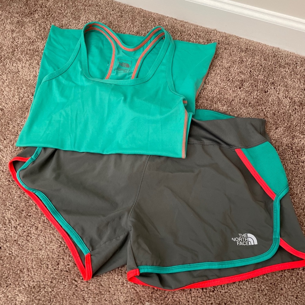 The Northface Top - Picture 2 of 2